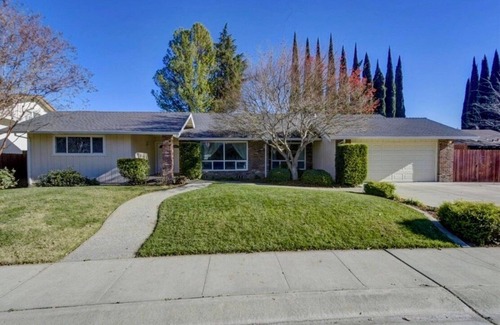 Yuba City House | Relaxing retreat in the heart of Yuba City-crossroads of Northern California