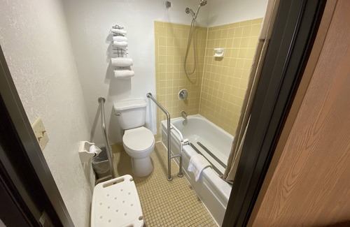 Wausau Hotel | Reliance Inn