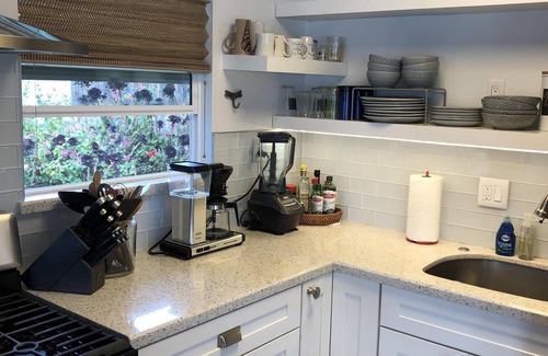 Pierpont Bay House | REMODELED COTTAGE -BEST BACKYARD AREA IN PIERPONT!