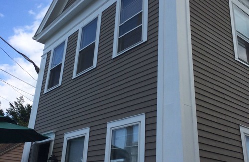 Mystic - New London Apartment | Renovated 1 BR getaway 1 block from Mystic River in Historic downtown!