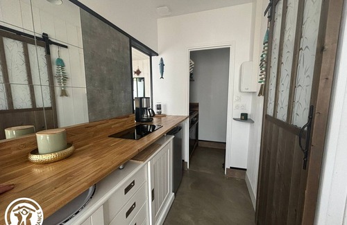 Les Sables d'Olonne Cottage | Renovated house near beach with private courtyard, bikes and baby equipment