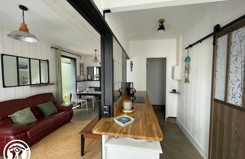 Les Sables d'Olonne Cottage | Renovated house near beach with private courtyard, bikes and baby equipment