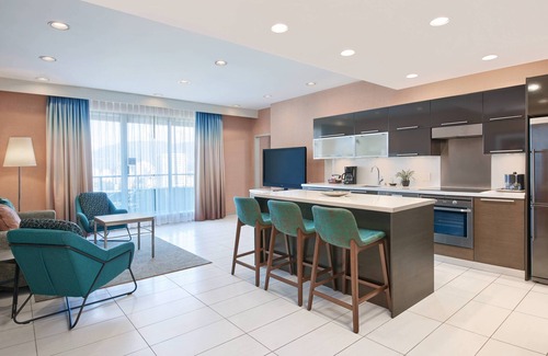 Downtown Vancouver Hotel | Residence Inn by Marriott Vancouver Downtown