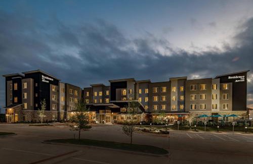 Oak Cliff Hotel | Residence Inn by Marriott Dallas at The Canyon