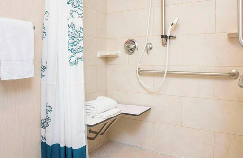 Southwest Topeka Hotel | Residence Inn by Marriott Topeka