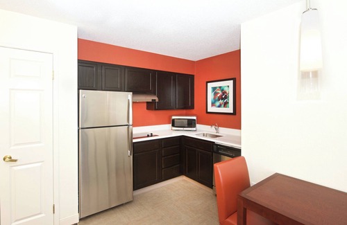 Evansville Hotel | Residence Inn by Marriott Evansville East
