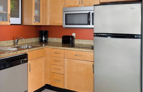 Canton Hotel | Residence Inn Canton