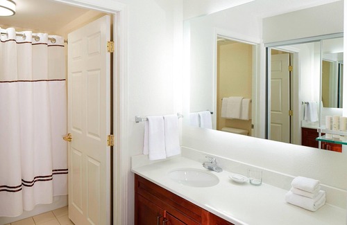 Westown Hotel | Residence Inn Milwaukee Downtown by Marriott