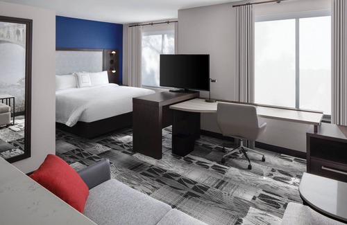 Dumbarton Hotel | Residence Inn Richmond Midtown/Glenside