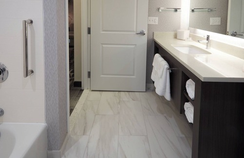 Dumbarton Hotel | Residence Inn Richmond Midtown/Glenside