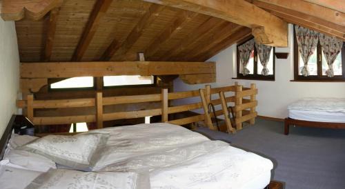 Gressoney-Saint-Jean Apartment | Residence Ruetoreif