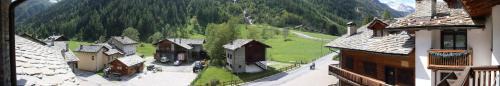 Gressoney-Saint-Jean Apartment | Residence Ruetoreif