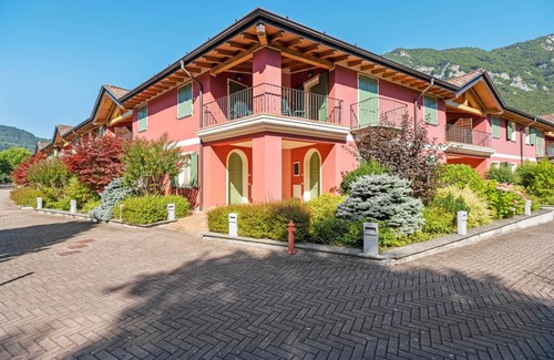 Crone Apartment | Residence Vico Master