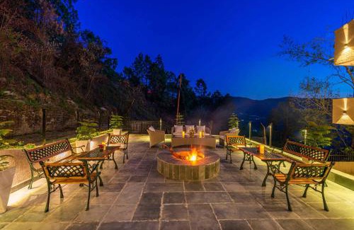 Chail Villa | Residences By Tarika by VEO - Luxury 7BR villa in Chail with Bonfire and Hillview