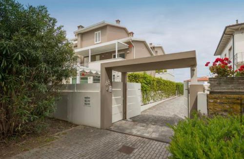 Cecina Apartment | Residenza Bellaluce - appartamento a Marina di Cecina