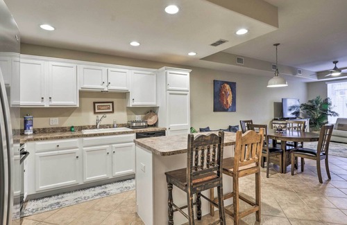 Laguna Vista House | Resort Getaway ~ 11 Mi to South Padre Island!