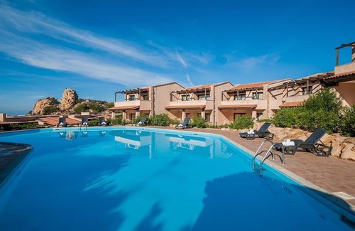 Costa Paradiso Resort | Resort Gravina - Costa Paradiso