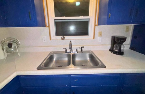 North Shore Apartment | Retro 1BR Near Downtown | Quiet & Comfy Stay