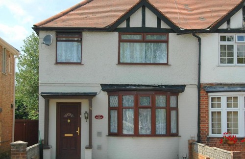 Feltham North House | Revive Lodge