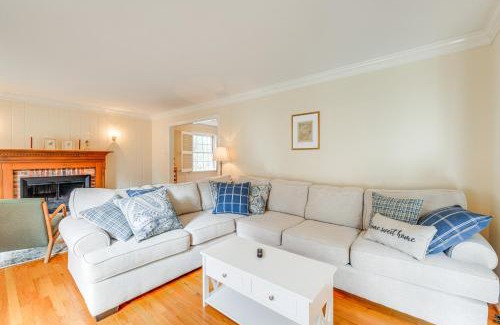 North Chesterfield House | Richmond Vacation Rental about 10 Mi to Downtown!