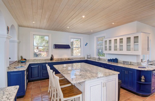 West End Villa | RIDGEMONT HOUSE - fabulous privacy & luxury for 12 lucky people