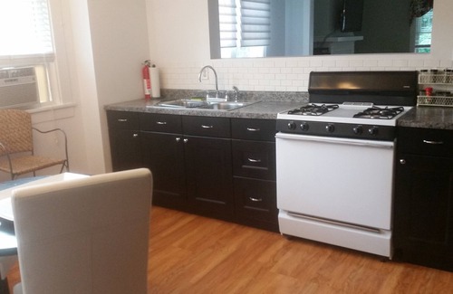 Lake Bluff Apartment | Rivendell is a historic duplex home.