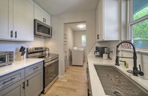 Cedar Creek House | River Bend Bliss: Where Memories flow with the River