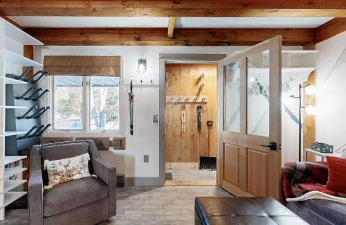 Sunday River Area Apartment | Riverbend Ski Retreat