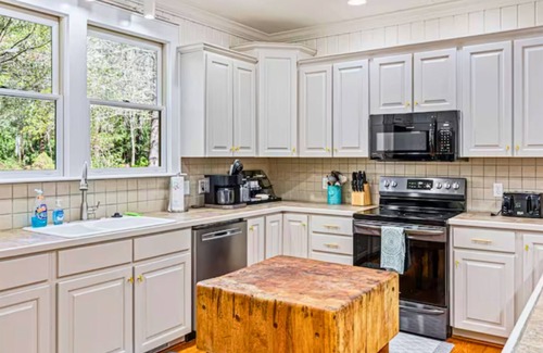 Sapphire House | Riverfront Cabin, Sauna, 3BD, Private Trail Access