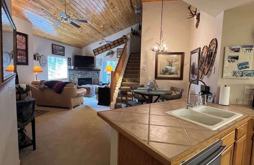 Breckenridge Condo | Riverfront Condo – Relax to the Sounds of Nature