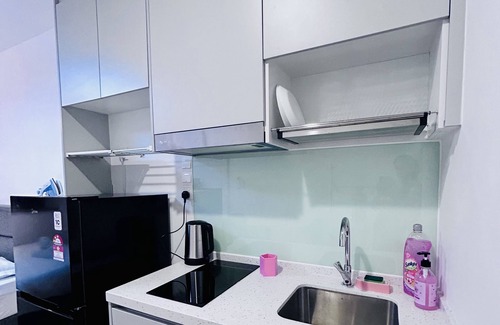Brickfields House | Riveria 4pax Brickfields KL Sentral Infinity Pool in Kuala Lumpur