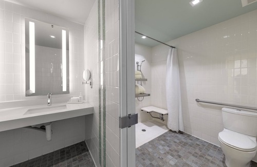 The Funk Zone Hotel | Riviera Beach House