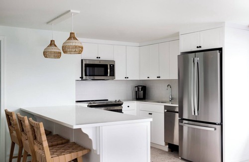 Bass River Hotel | Riviera Beach Resort