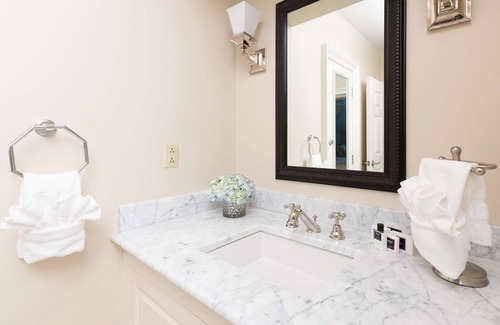 Chapel Hill Hotel | Rizzo Center, a Destination by Hyatt Hotel