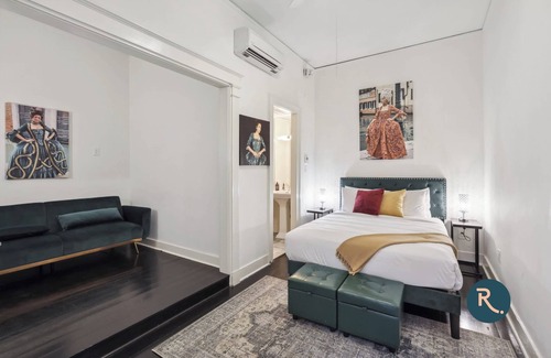 French Quarter Hotel | Roami at St. Helene | Chartres St. Combo #19