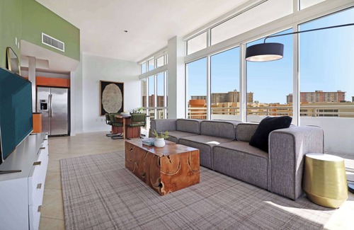 Sunny Isles Beach House | Roami at Sunny Isles | Rooftop Pool | 3 Bedroom