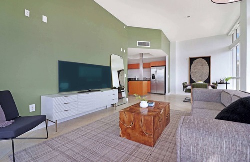 Sunny Isles Beach House | Roami at Sunny Isles | Rooftop Pool | 3 Bedroom