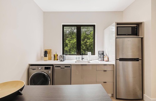 Midtown Apartment | Roami at The Palace | 2 Bedroom | King #03