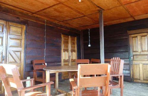 Ricketts Island House | Robinson's Hut