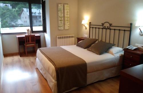 Espot Hotel | Roca Blanca