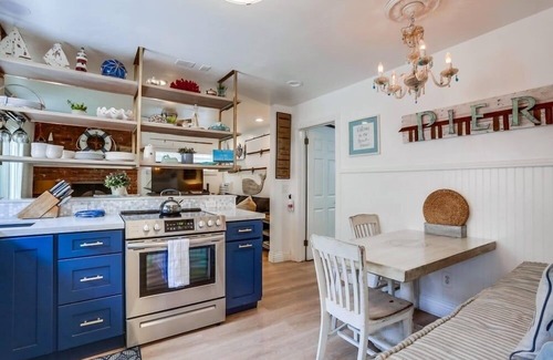 Mission Beach Condo | Rockaway Cottage