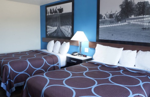 Elkhart Hotel | Rodeway Inn Elkhart