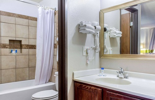 Sierra Vista Hotel | Rodeway Inn near Ft Huachuca