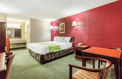 Prattville Hotel | Rodeway Inn Prattville I-65