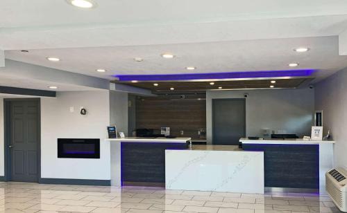Southeastern Sacramento Hotel | Rodeway Inn Sacramento-University Area