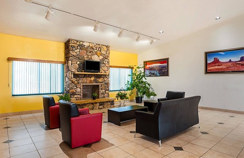 Blanding Hotel | Rodeway Inn & Suites