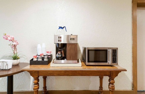 Jasper Hotel | Rodeway Inn