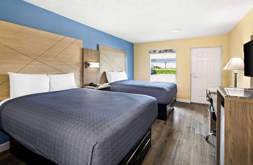 Oxford Hotel | Rodeway Inn