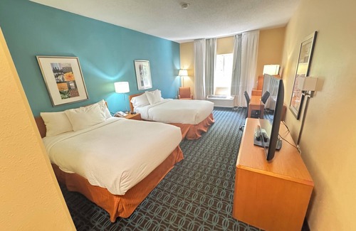 Northeast Pensacola Hotel | Rodeway Inn