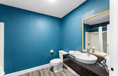 West Memphis Hotel | Rodeway Inn